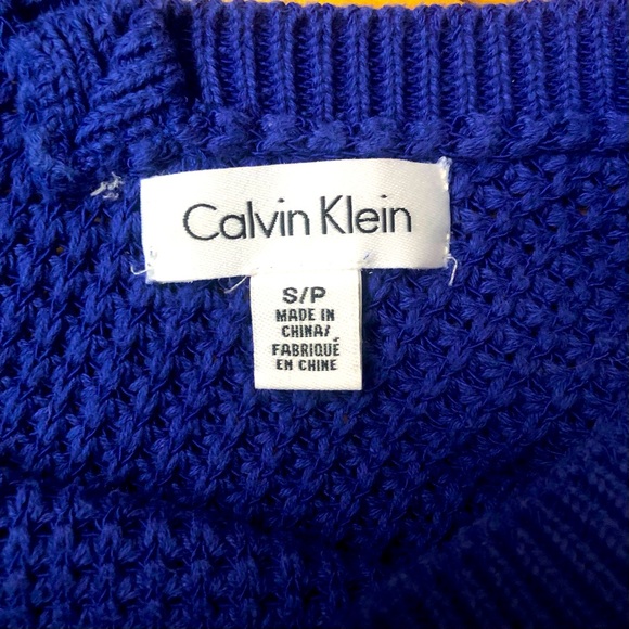 waffle weave Calvin Klein cobalt blue v neck sweater - Picture 4 of 5